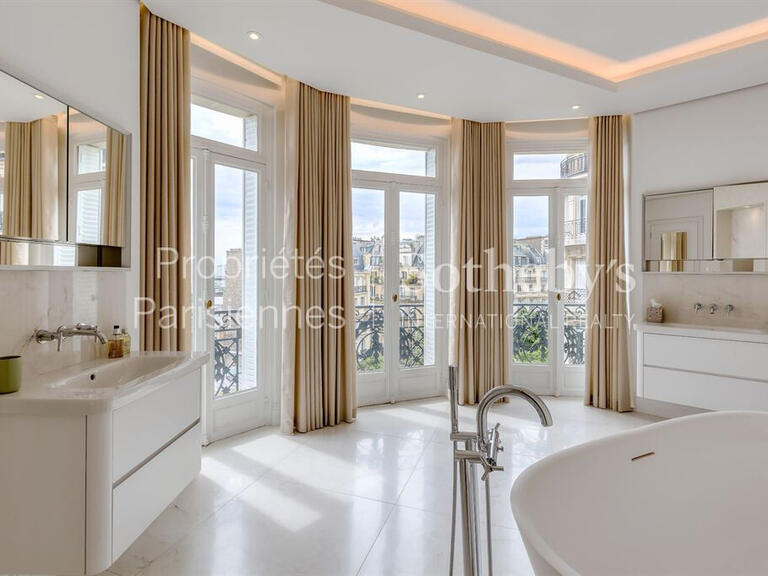 Apartment Paris 16e - 3 bedrooms - 288m²