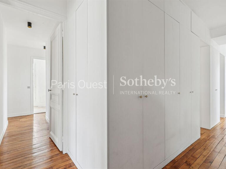 Apartment Paris 16e - 3 bedrooms - 121m²