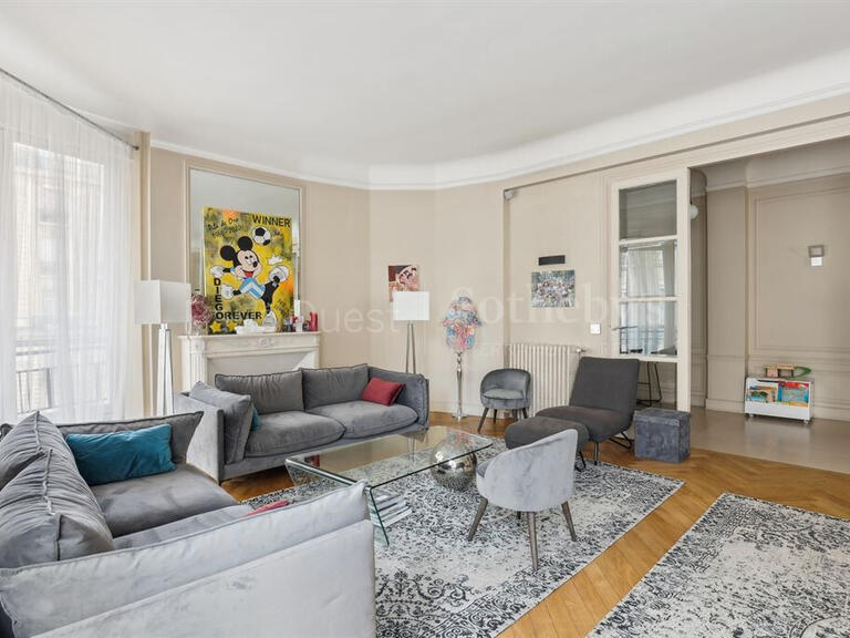 Appartement Paris 16e - 4 chambres - 252m²