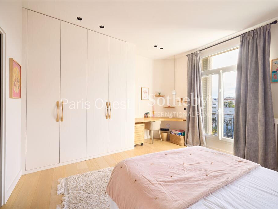 Apartment Paris 16e