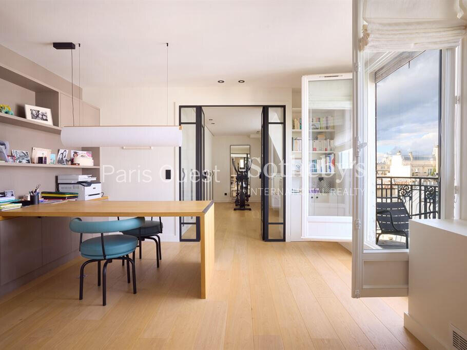 Apartment Paris 16e