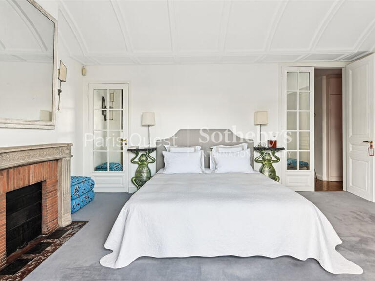 Apartment Paris 16e - 3 bedrooms - 170m²