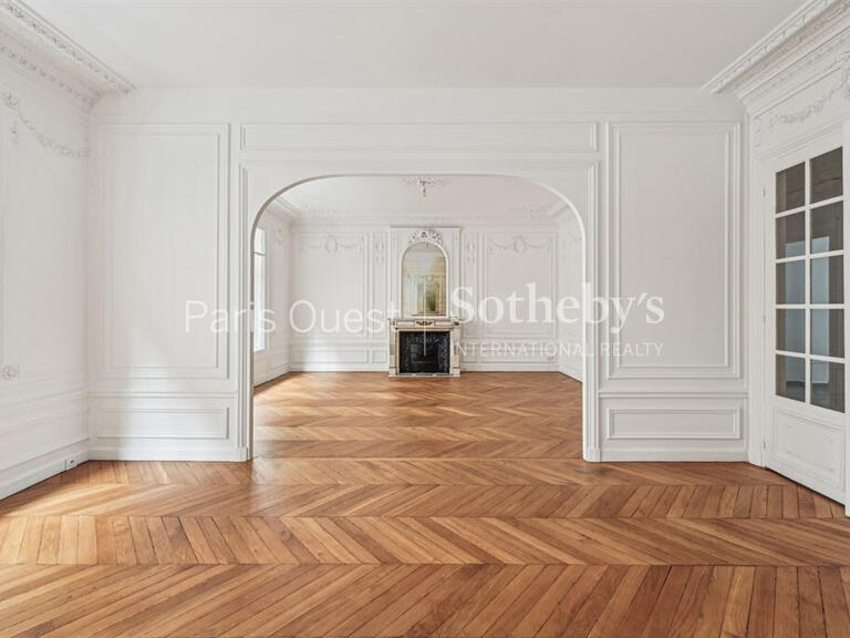 Apartment Paris 16e - 4 bedrooms - 195m²