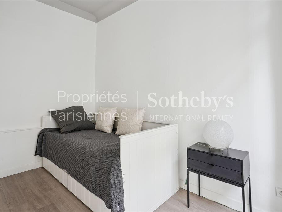 Apartment Paris 16e