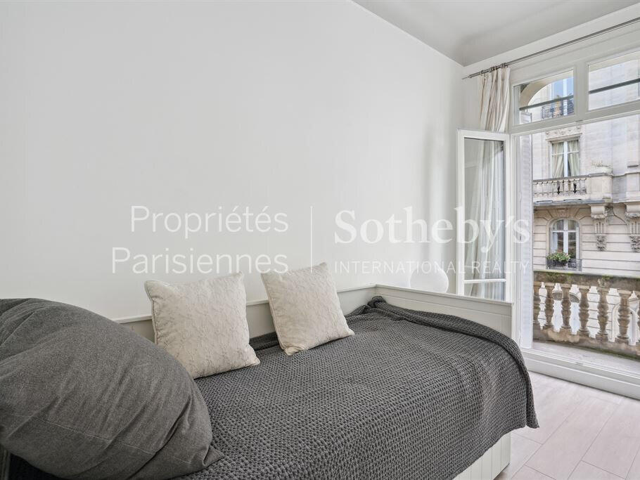 Apartment Paris 16e