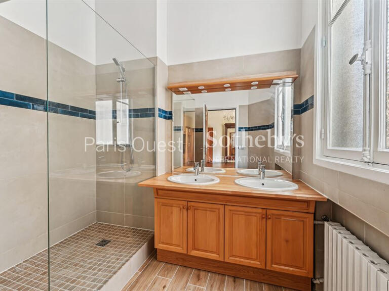 Appartement Paris 16e - 4 chambres - 362m²