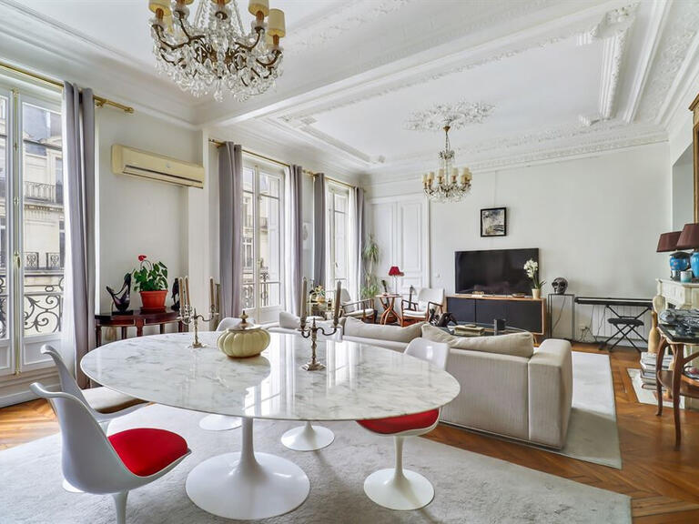 Apartment Paris 16e - 3 bedrooms - 135m²