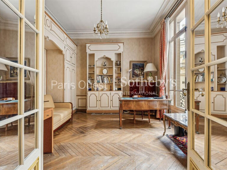 Apartment Paris 16e - 4 bedrooms - 285m²