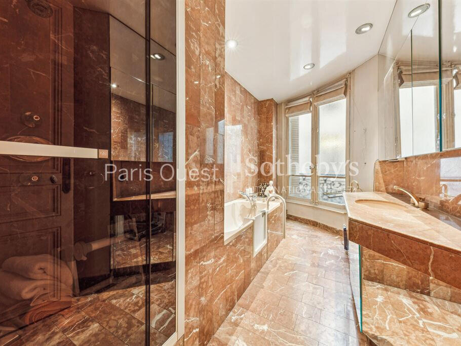 Apartment Paris 16e