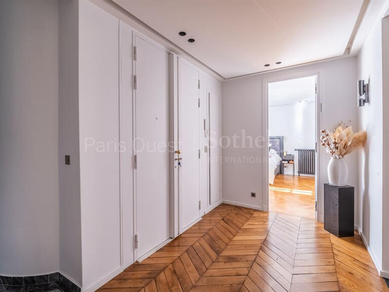 Apartment Paris 16e - 2 bedrooms - 105m²