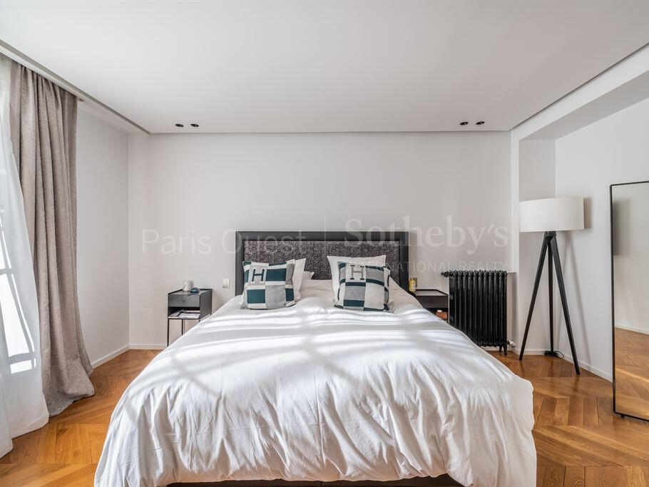 Apartment Paris 16e