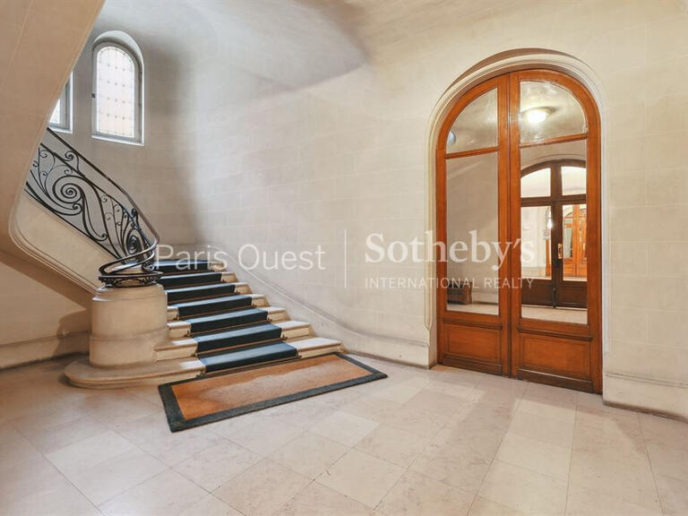 Apartment Paris 16e - 5 bedrooms - 371m²