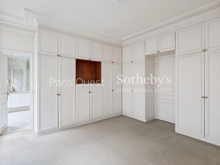 Apartment Paris 16e - 5 bedrooms - 371m²