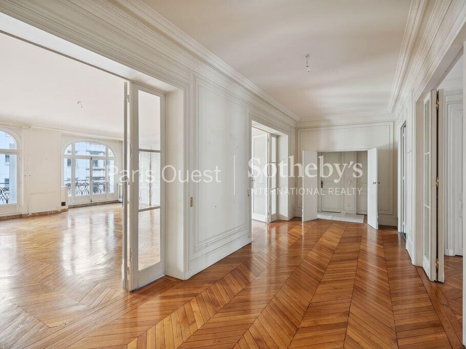 Apartment Paris 16e