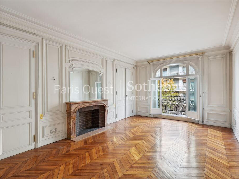 Apartment Paris 16e