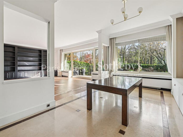 Apartment Paris 16e - 4 bedrooms - 215m²