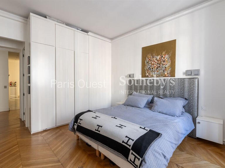 Apartment Paris 16e - 5 bedrooms - 194m²