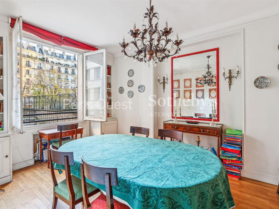 Apartment Paris 16e