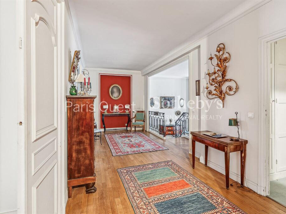 Apartment Paris 16e