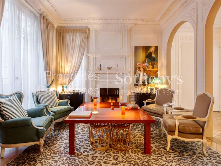 Apartment Paris 16e - 4 bedrooms - 231m²