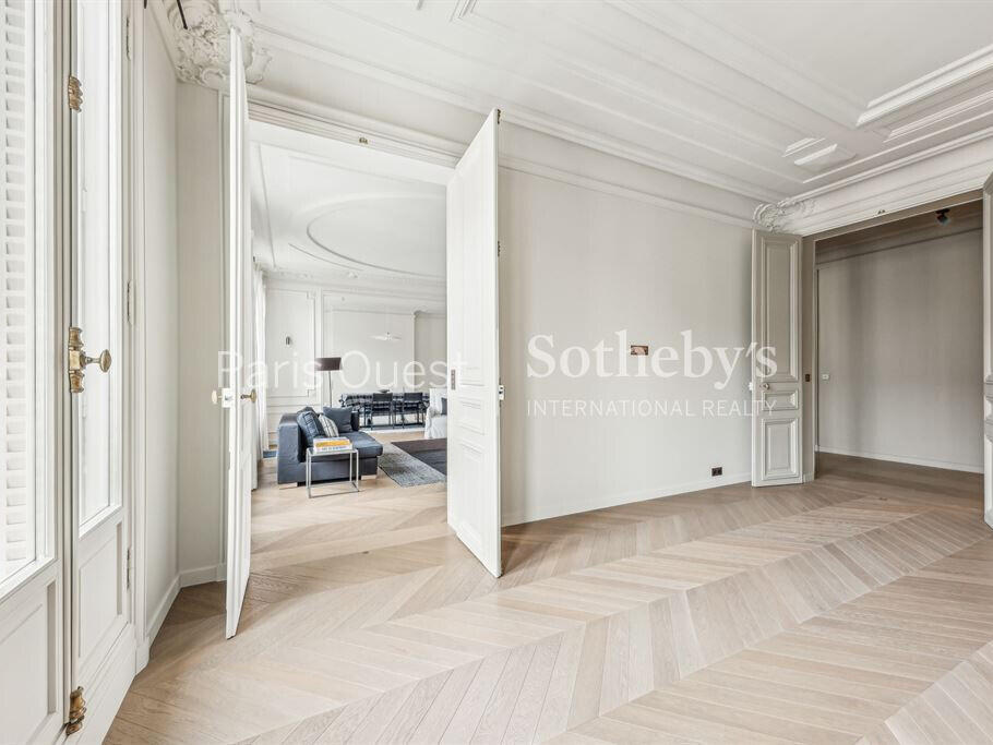 Apartment Paris 16e