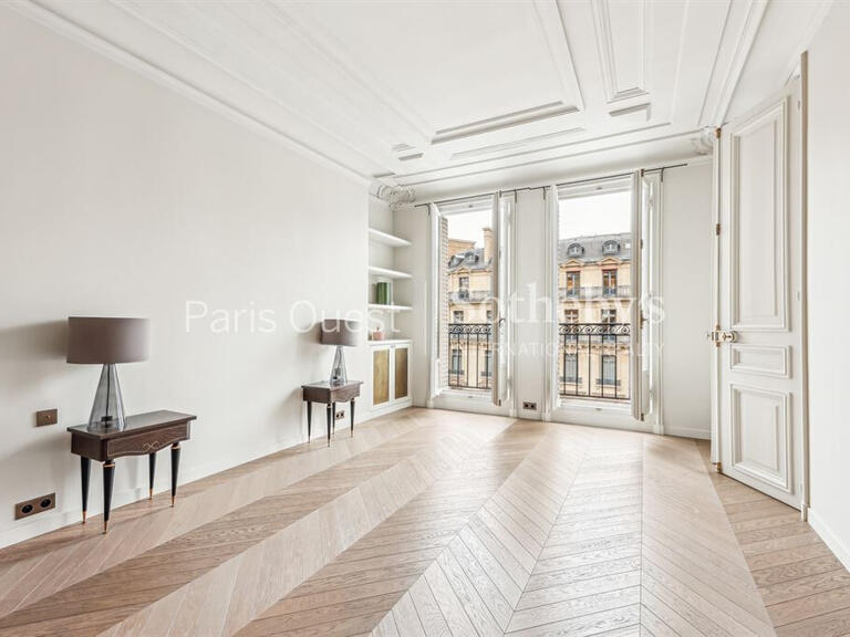 Apartment Paris 16e - 3 bedrooms - 182m²