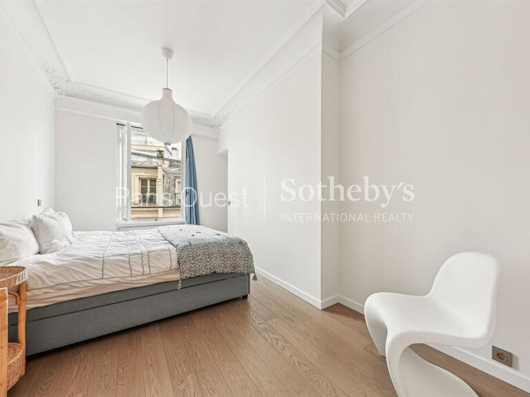 Apartment Paris 16e - 3 bedrooms - 182m²