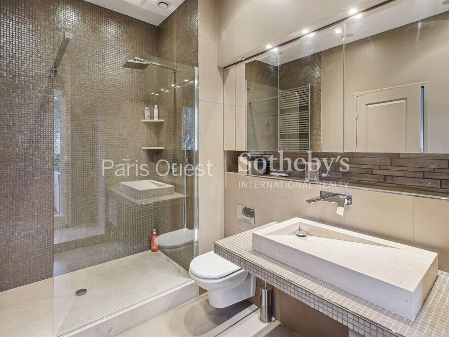 Apartment Paris 16e