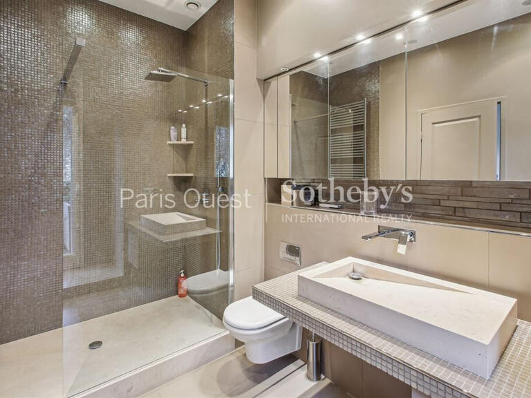 Apartment Paris 16e - 3 bedrooms - 175m²