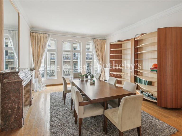 Apartment Paris 16e - 3 bedrooms - 175m²