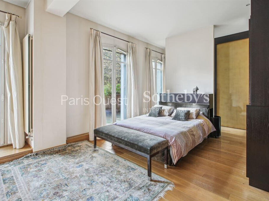 Apartment Paris 16e