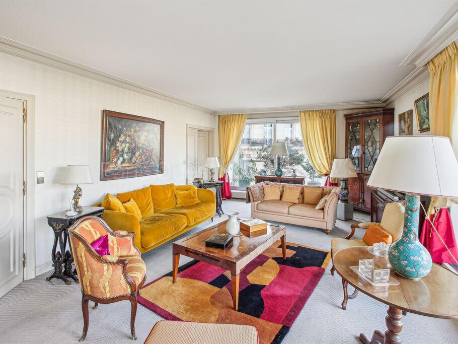 Apartment Paris 16e