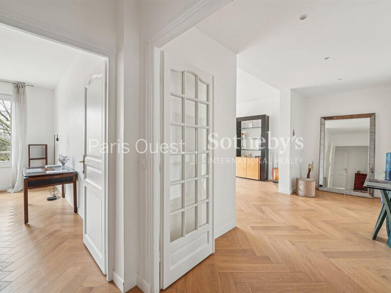 Appartement Paris 16e - 2 chambres - 103m²