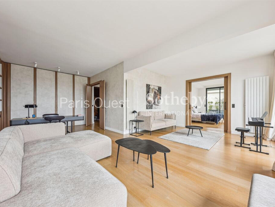 Apartment Paris 16e