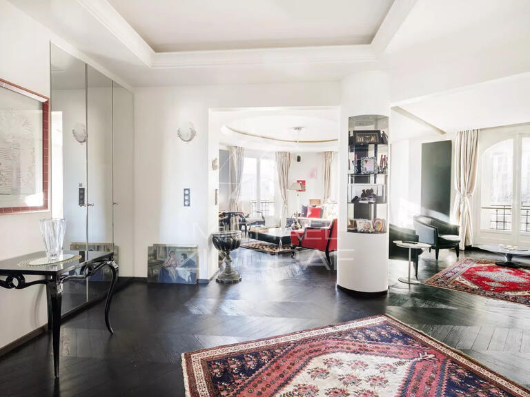 Apartment Paris 16e - 3 bedrooms - 173m²