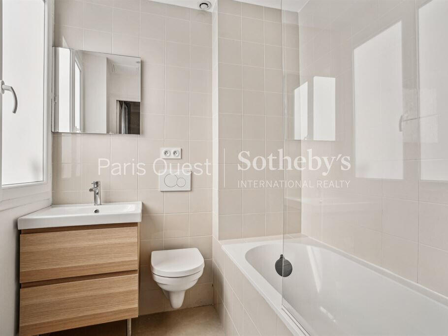 Apartment Paris 16e