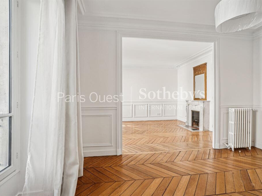 Apartment Paris 16e