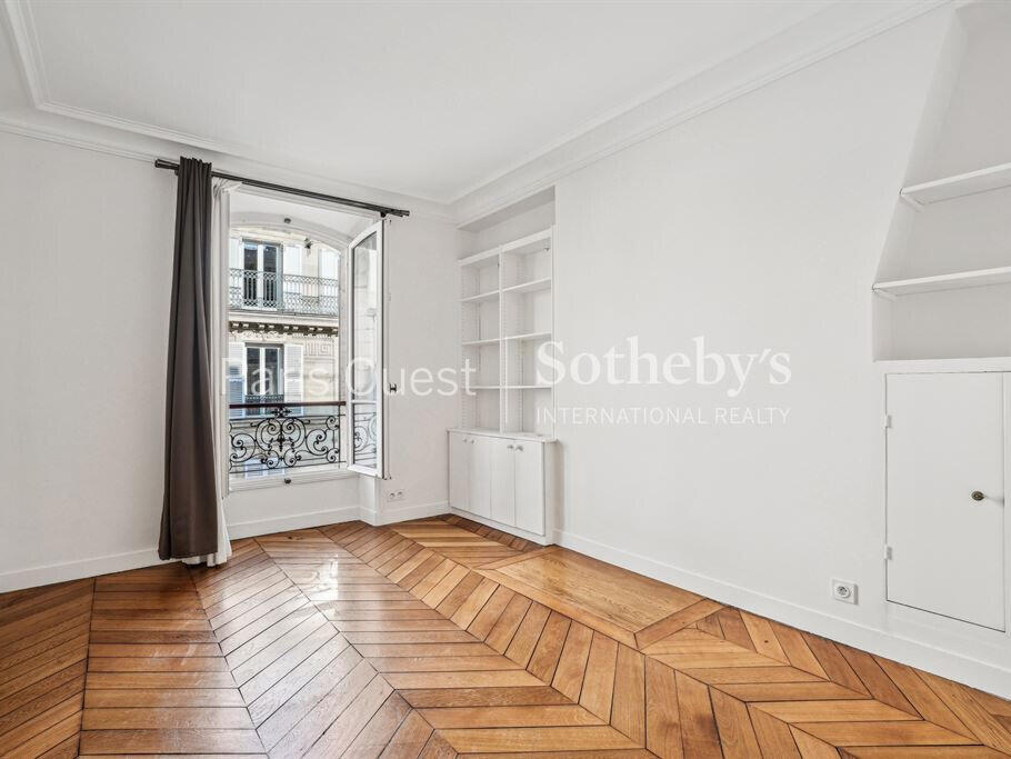 Apartment Paris 16e