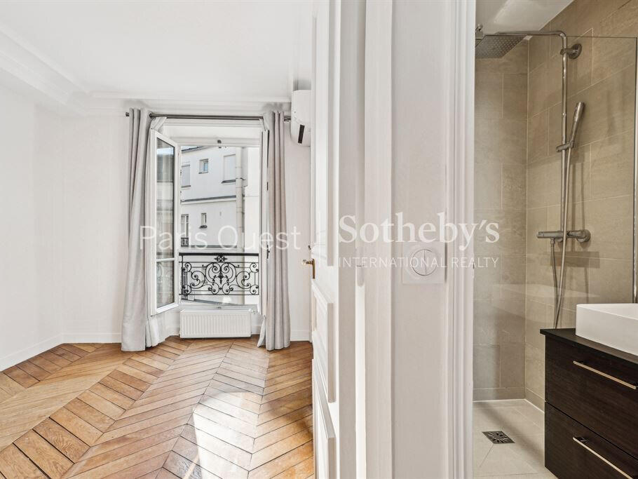 Apartment Paris 16e