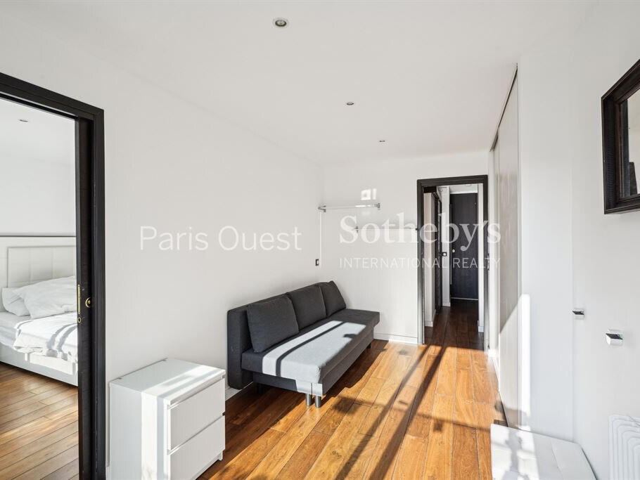 Apartment Paris 16e