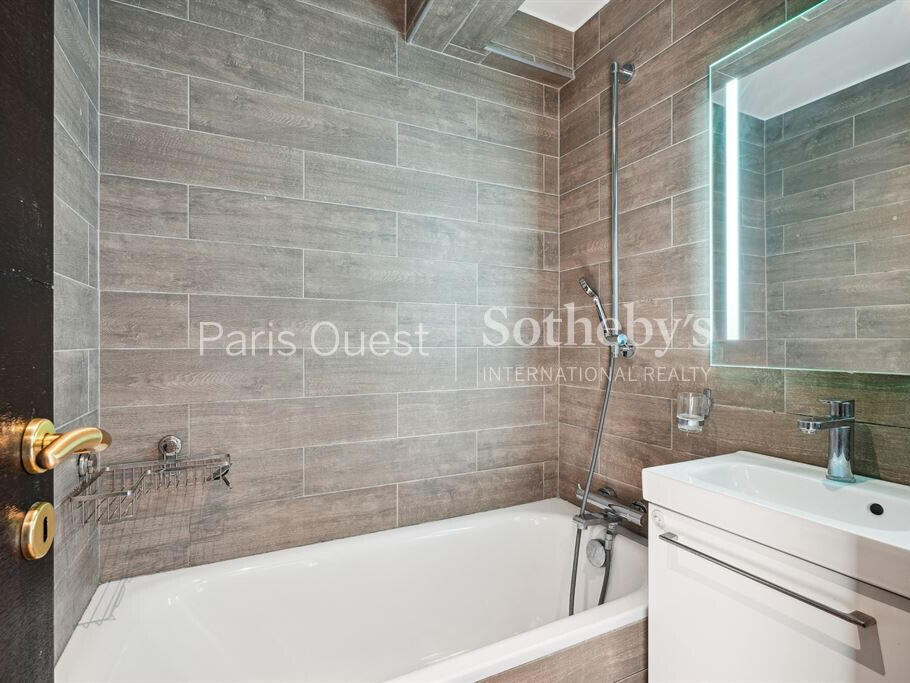 Apartment Paris 16e