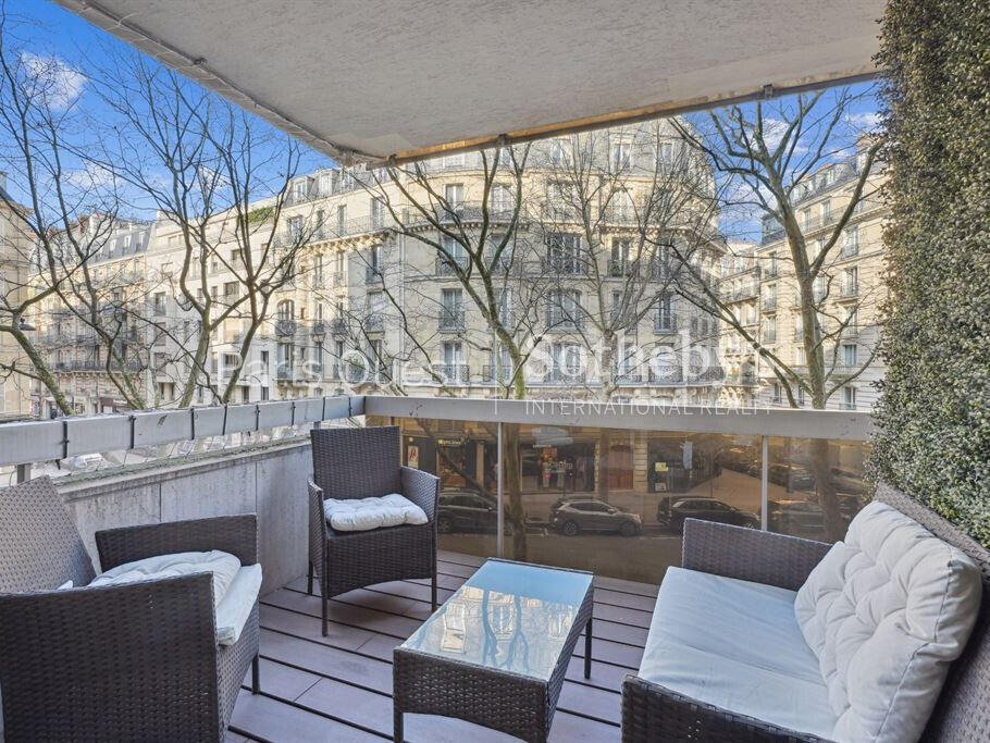 Apartment Paris 16e