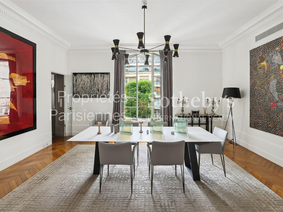 Apartment Paris 16e