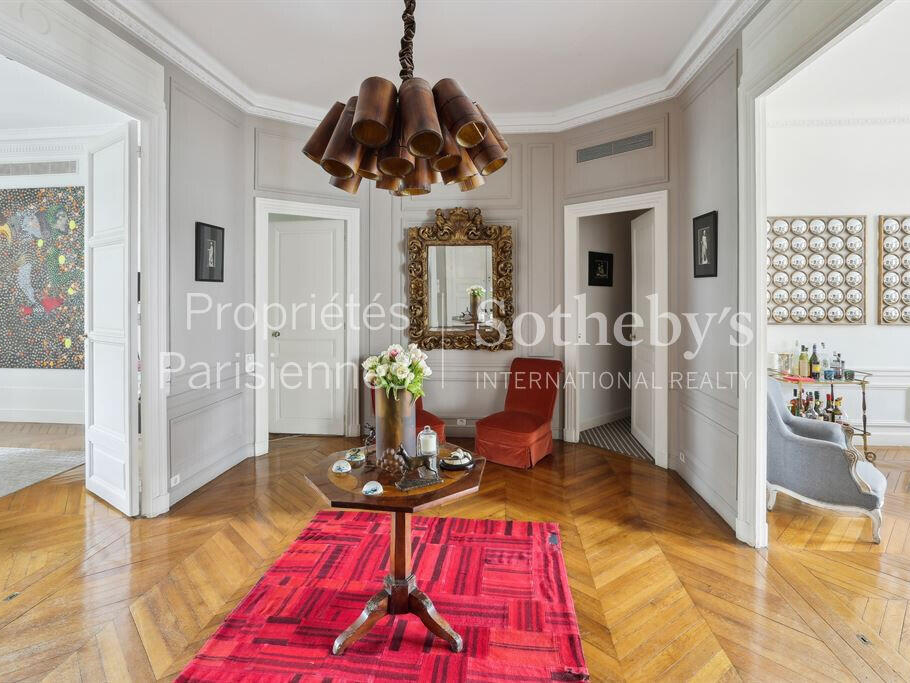 Apartment Paris 16e