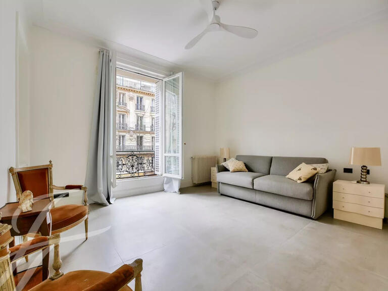 Appartement Paris 16e - 2 chambres - 122m²