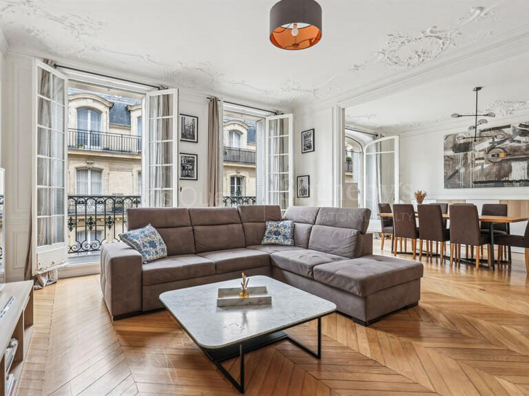 Apartment Paris 16e - 3 bedrooms - 121m²