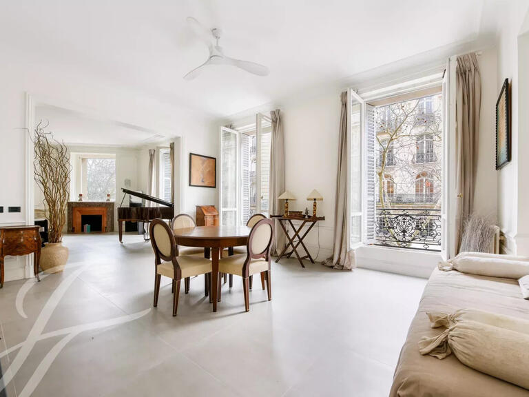 Apartment Paris 16e - 2 bedrooms - 122m²