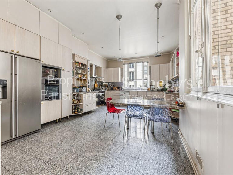 Apartment Paris 16e - 5 bedrooms - 371m²