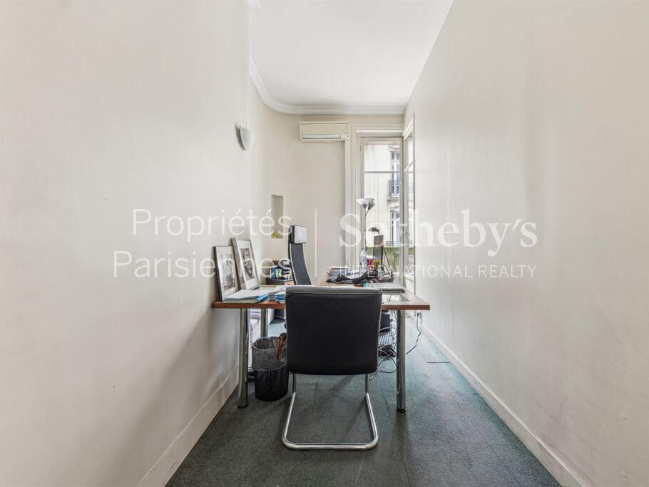 Apartment Paris 16e