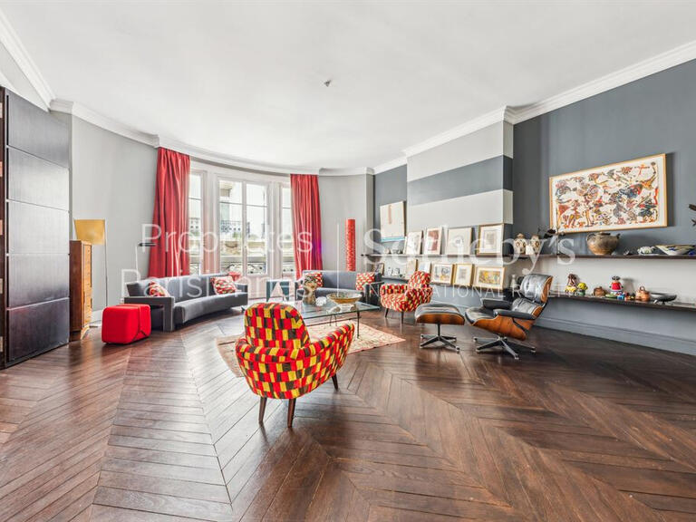 Appartement Paris 16e - 5 chambres - 371m²